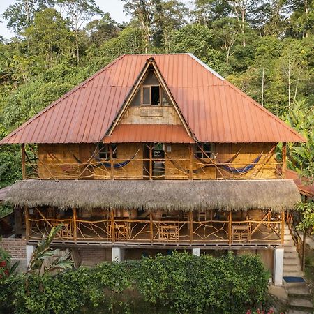 Hostal Pakay Tena Zewnętrze zdjęcie