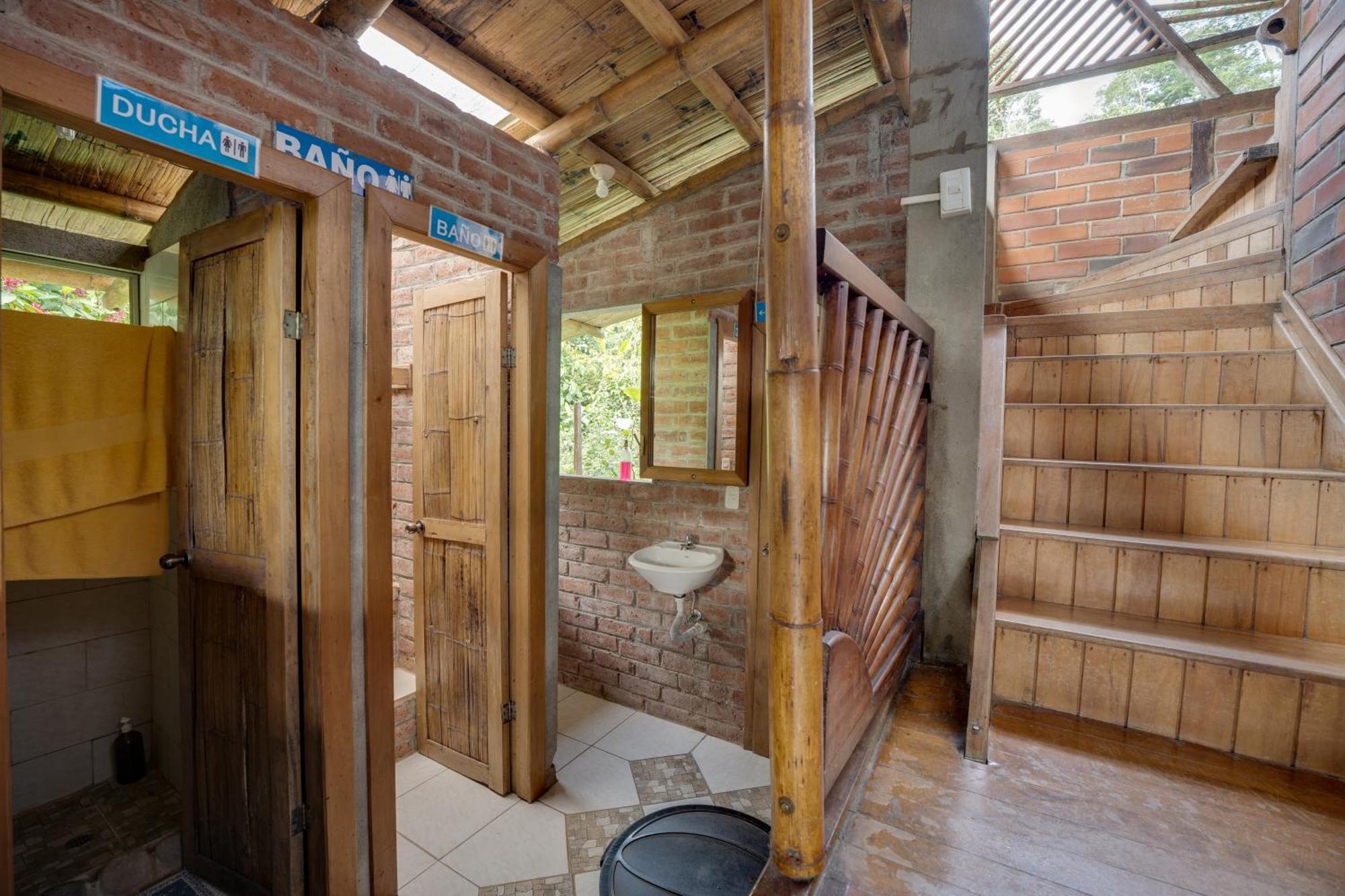 Hostal Pakay Tena Zewnętrze zdjęcie