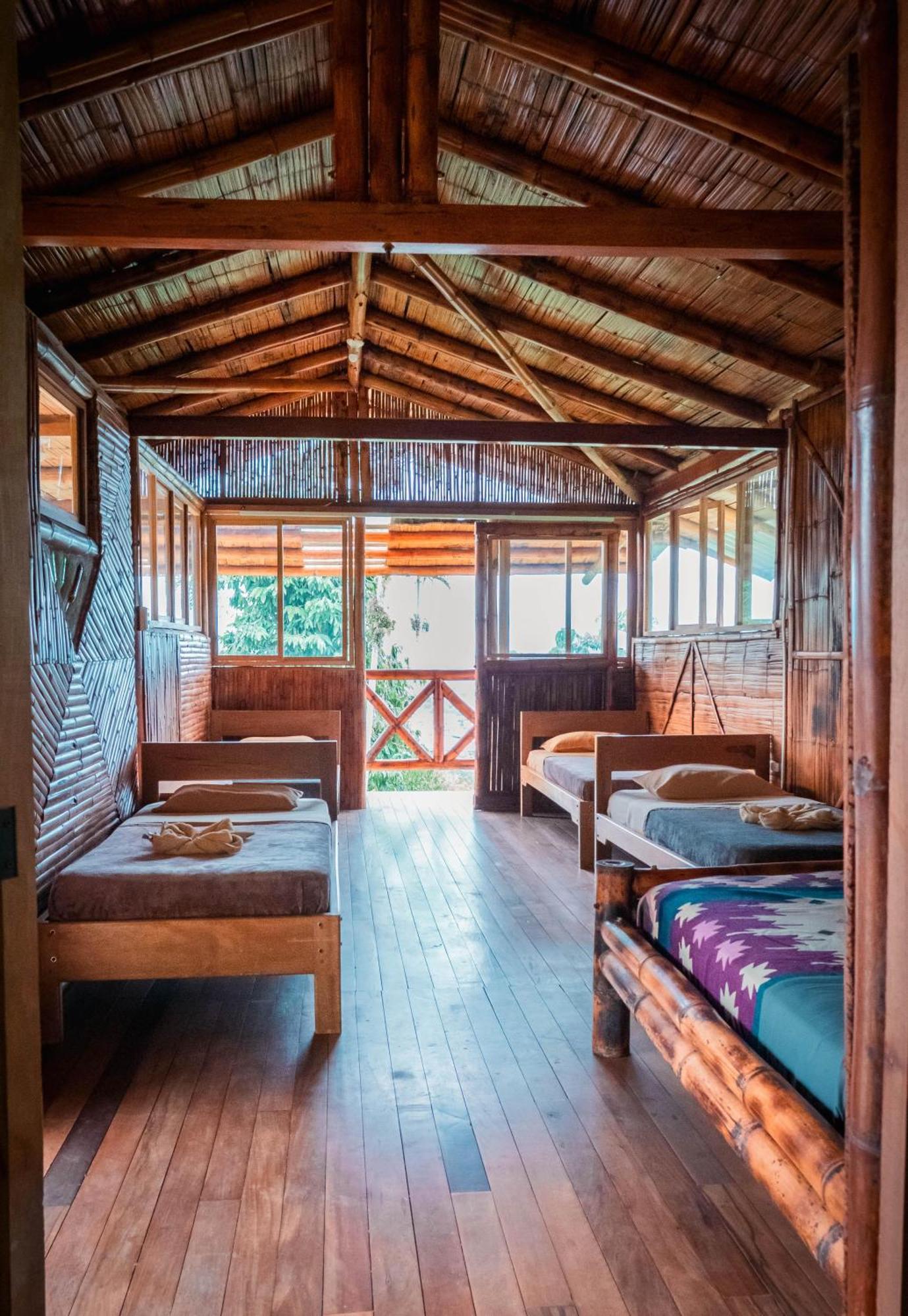 Hostal Pakay Tena Zewnętrze zdjęcie